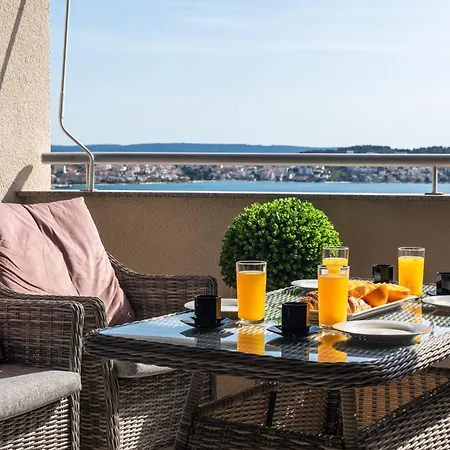 Traur Apartman
